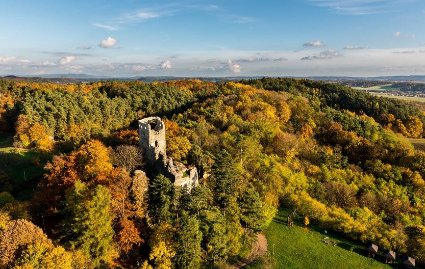 Castle Ruins Valečov, Boseň-Mnichovo Hradiště, Czech Republic (Czechia)